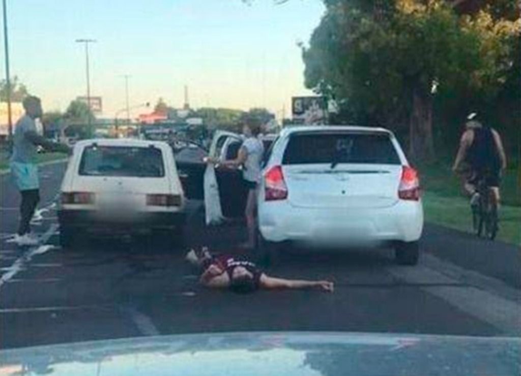 Alegatos por una paliza en el Camino Centenario
