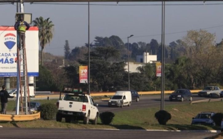 Martes de caos de tránsito en La Plata: uno por uno, los cortes y desvíos en accesos clave