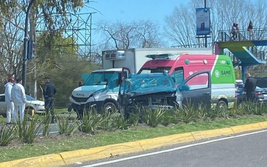 La Plata, ciudad "calvario": a los piquetes y los cortes por obras, se les sumaron los choques y el tránsito fue caos total