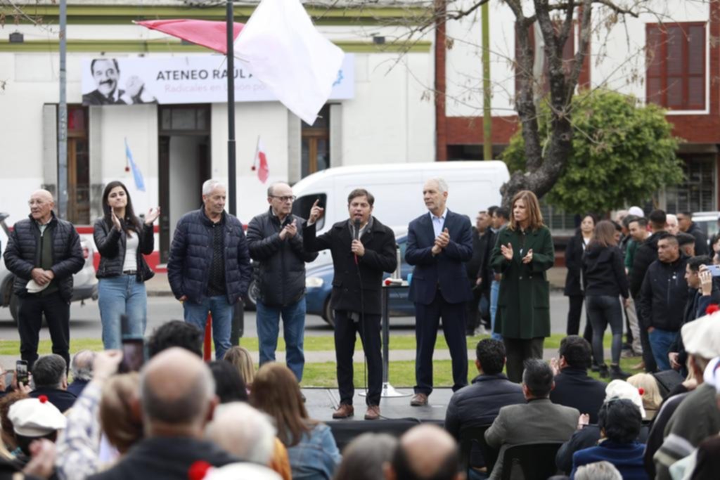 Elecciones 2023 en Provincia de Buenos Aires.- A la caza del voto radical, Kicillof inauguró local que lleva el nombre de Alfonsín