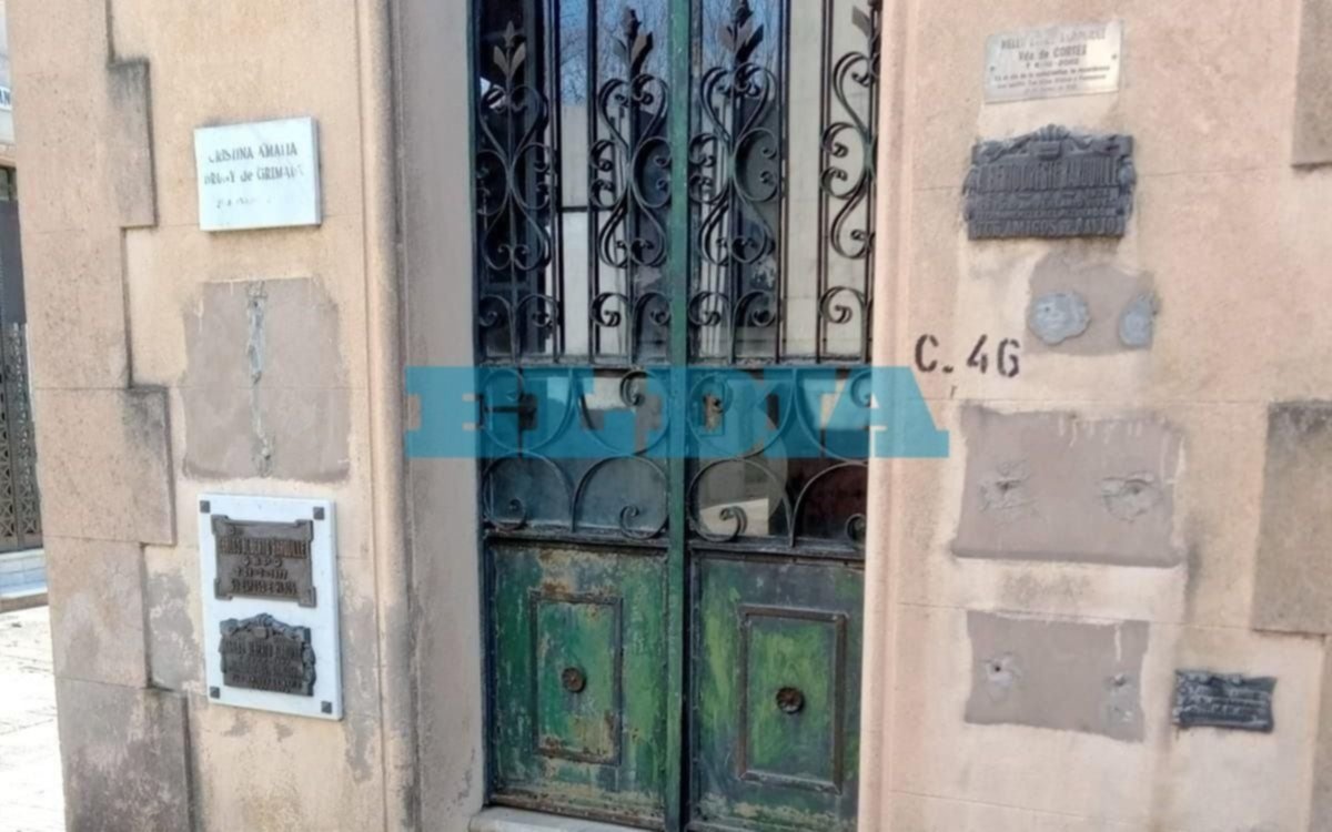 Denuncian otra ola de robos masivos y vandalismo en el cementerio de La Plata