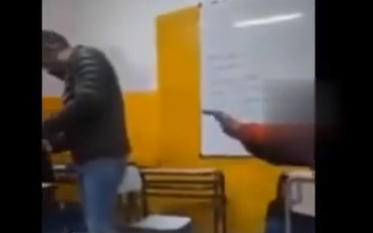 Alumno apuntó y le gatilló a un profesor en un aula de Quilmes