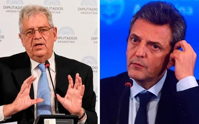 Desde el entorno de Massa le apuntaron "al triunfo de Milei" por la escalada del dólar