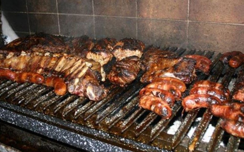 El asado, por las nubes: aseguran que en un año aumentó más de 125%