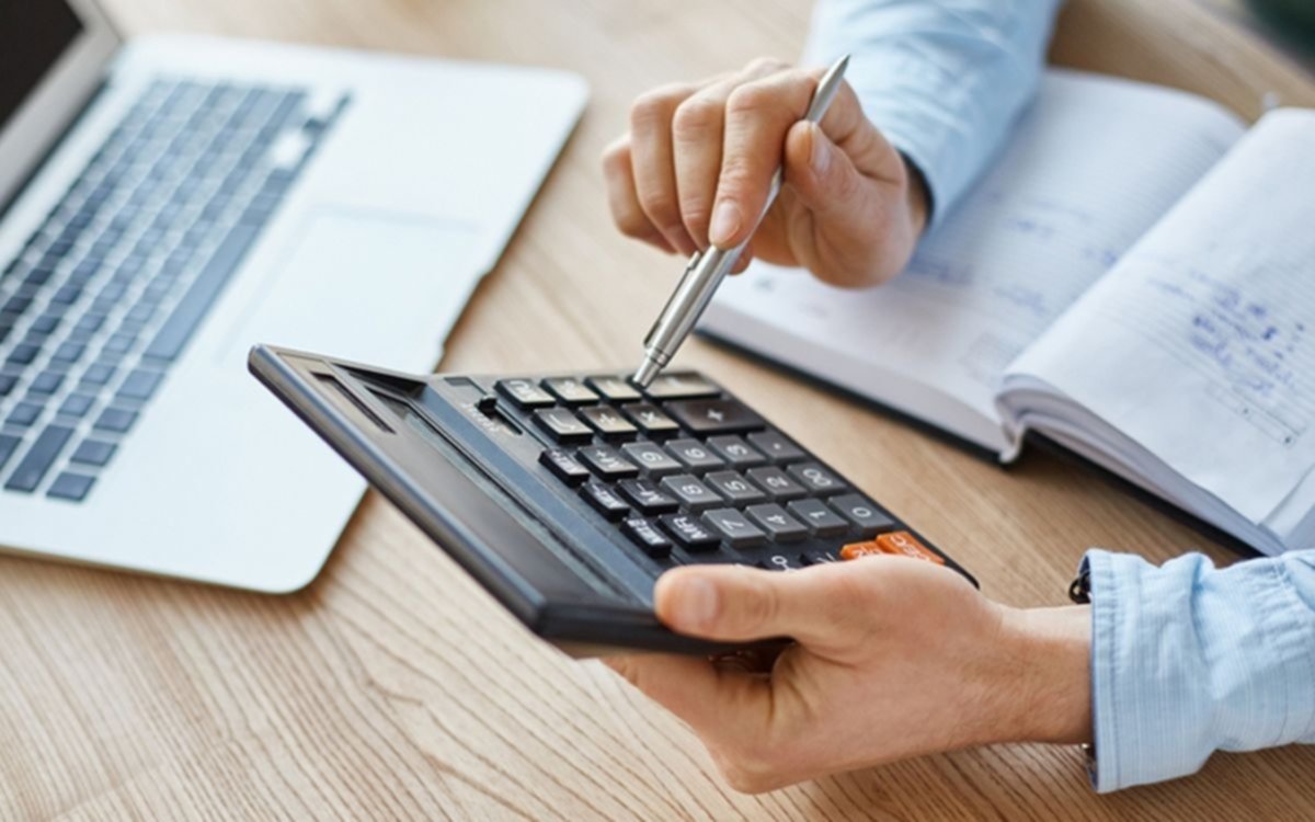 Simplificación tributaria y alivio fiscal, las dos apuestas del Gobierno que piensa en un nuevo "plan estratégico" 