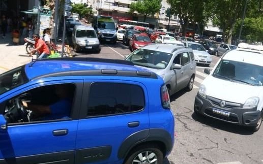 Martes de caos de tránsito en La Plata: el mapa de los cortes y desvíos