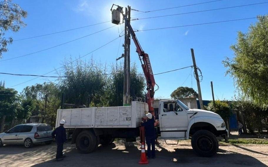 Sin luz y sin agua: la bronca y el drama en otra jornada complicada para numerosos usuarios de La Plata, Berisso y Ensenada