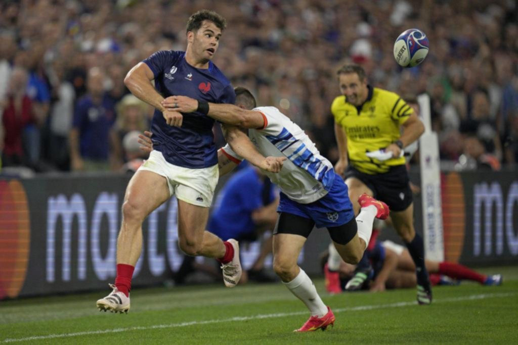 Francia sacó a relucir el rugby champagne: 96-0
