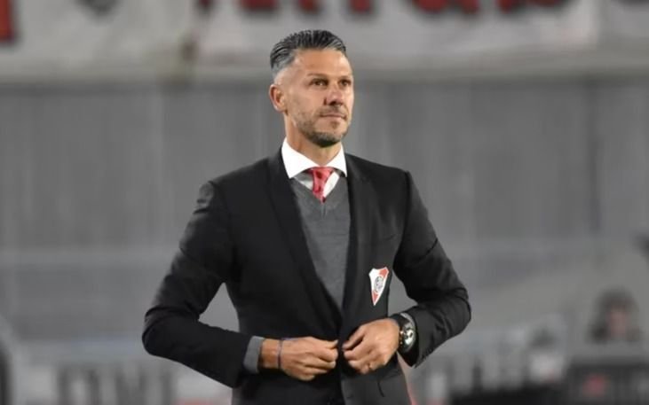 "Ojalá alguno de los árbitros explique por qué anularon el gol de Díaz", comentó Demichelis tras la victoria de River