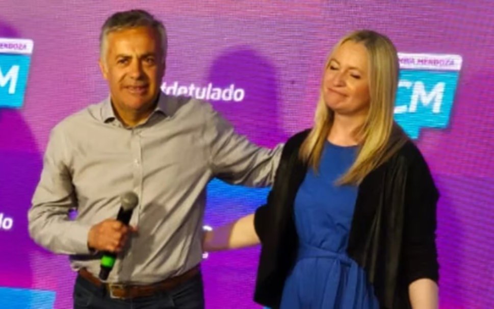 Alfredo Cornejo, tras imponerse en las elecciones, aseguró: "Me llena de orgullo y compromiso"