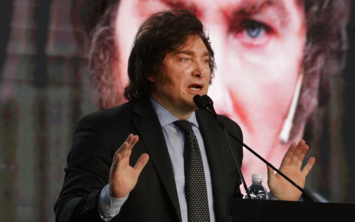 Javier Milei dijo que Eduardo Eurnekian lo criticó porque pidió frenar un contrato que ganó una empresa de su propiedad