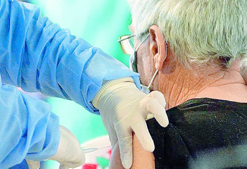Los vacunatorios en La Plata contra el Covid, en medio de un fuerte rebrote de casos