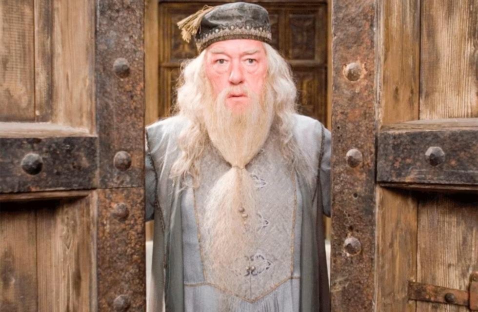 Adiós a Michael Gambon, un gran rey y un gran mago del cine