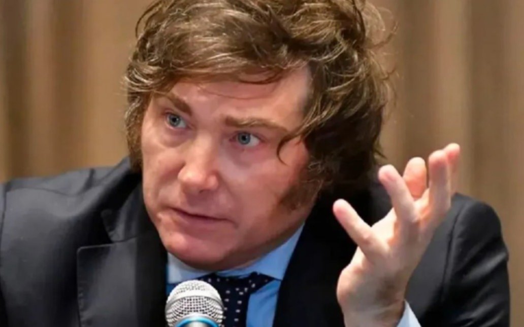 Milei defendió a Krause tras los polémicos dichos sobre el Holocausto: "No entregamos gente buena por errores"