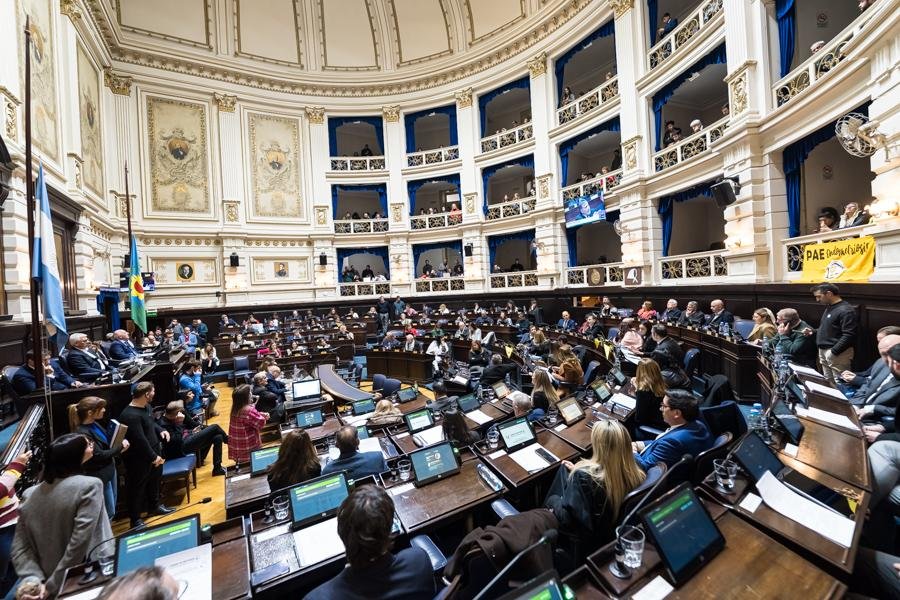 Legislatura: un fuerte crecimiento del gasto político y pocas sesiones