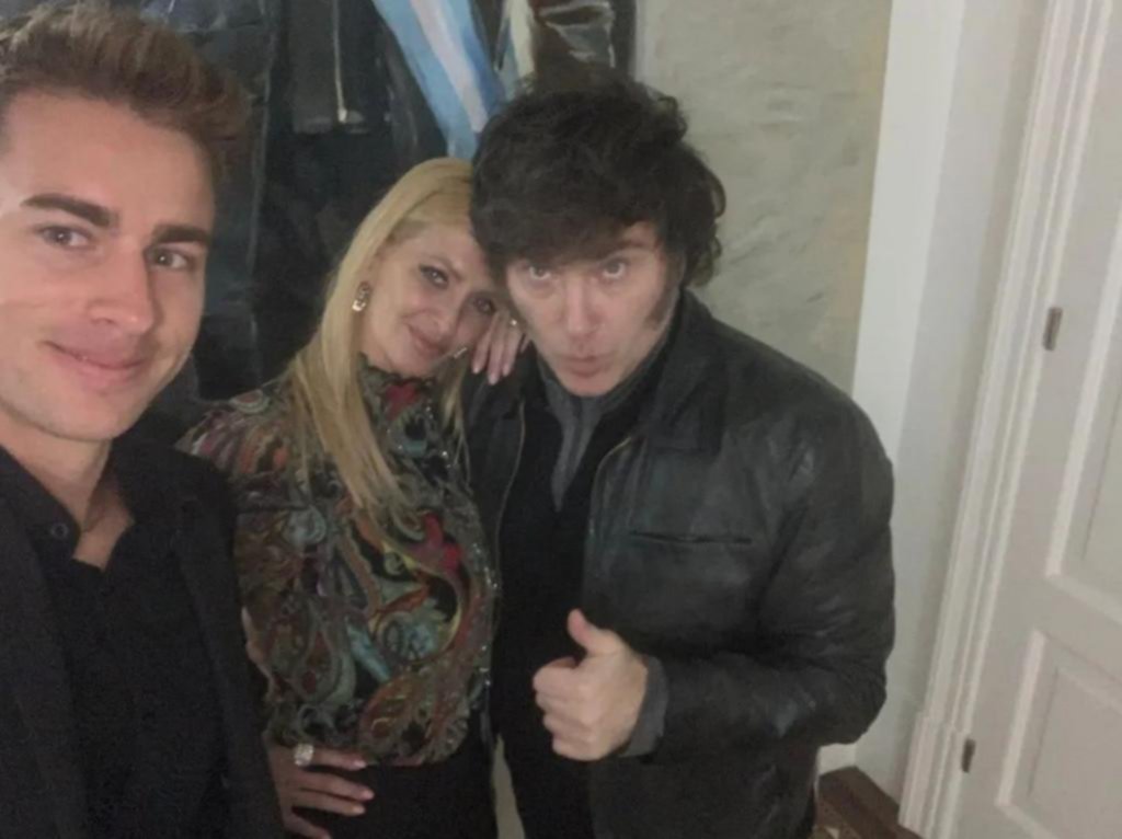 Cena familiar del Presidente y Yuyito González en Olivos