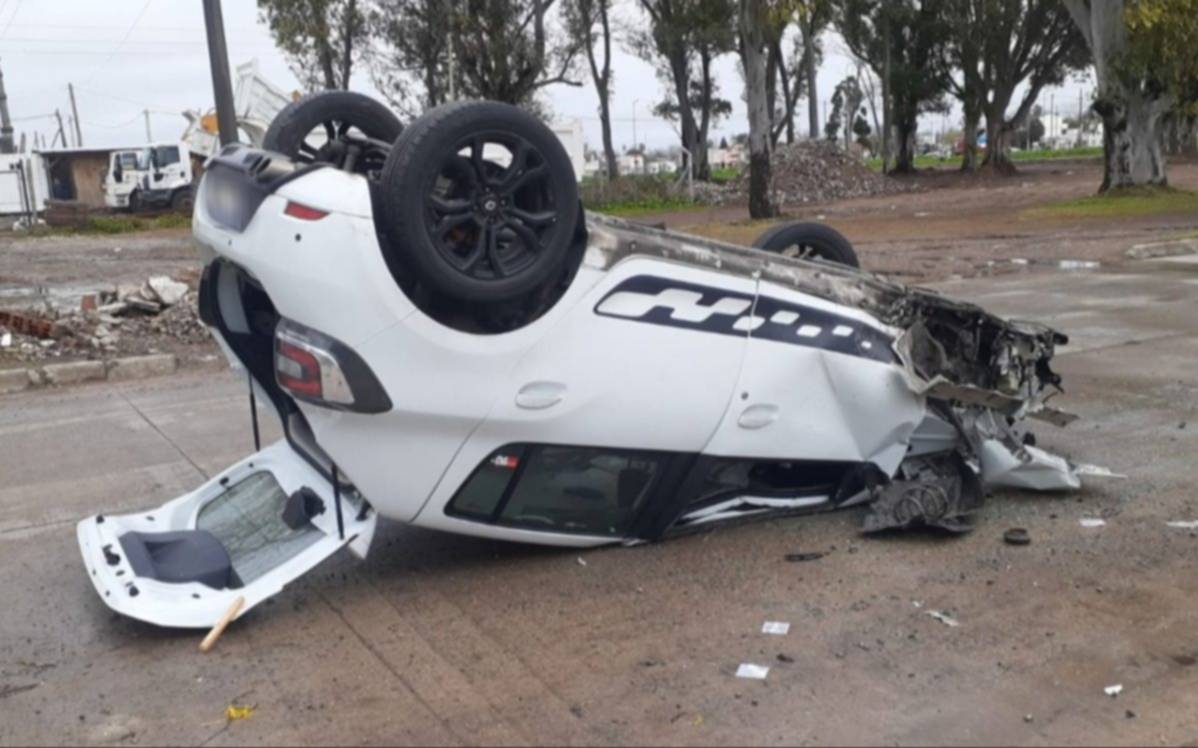 Fin de semana accidentado en La Plata: choques y vuelcos en la región