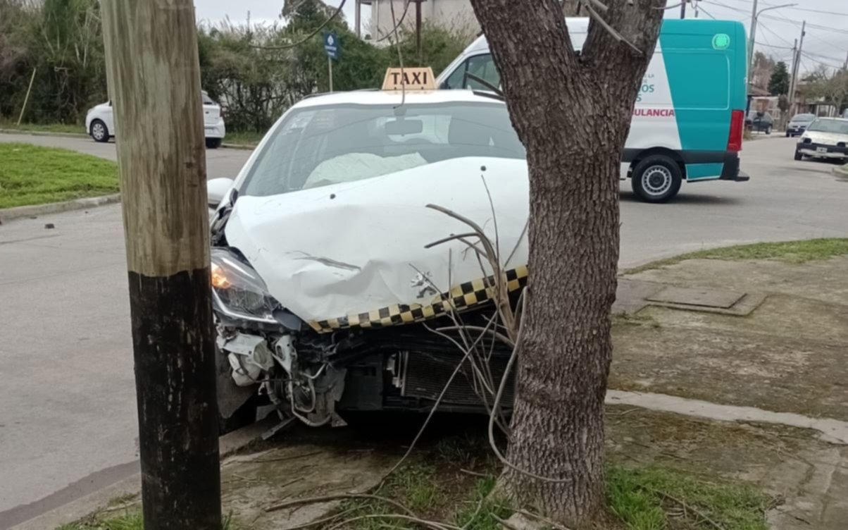 Berisso: choque entre un auto y un taxi dejó a un bebé internado