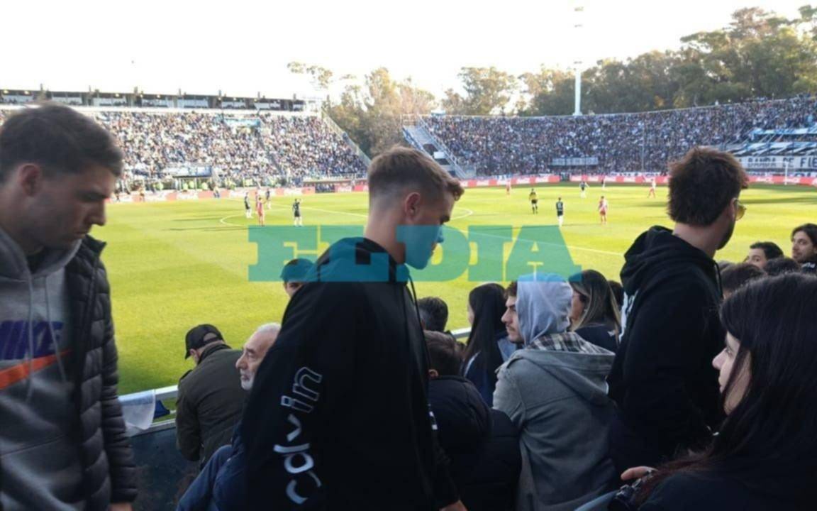 Ignacio Miramón dijo presente en el Bosque para ver a Gimnasia