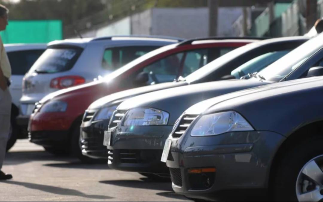 Nuevo cambio en los registros automotores: no será necesario presentar el "libre deuda" para transferir un auto usado
