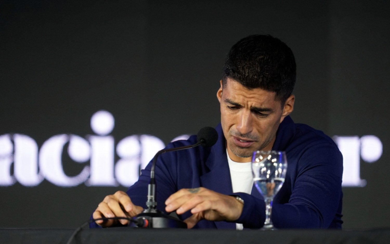 VIDEO. Luis Suárez anunció su retiro de la selección de Uruguay: "Me cuesta decirlo, pero el viernes será mi último partido"