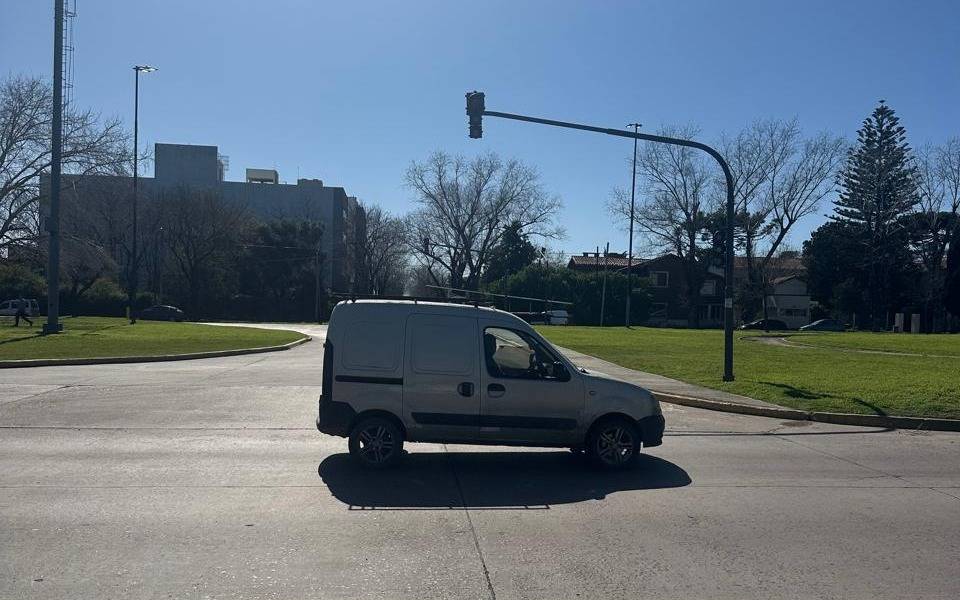 Una zona de La Plata sin semáforos hace dos días