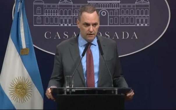 El Gobierno anunció el recorte de 1500 empleados en Aerolíneas Argentinas