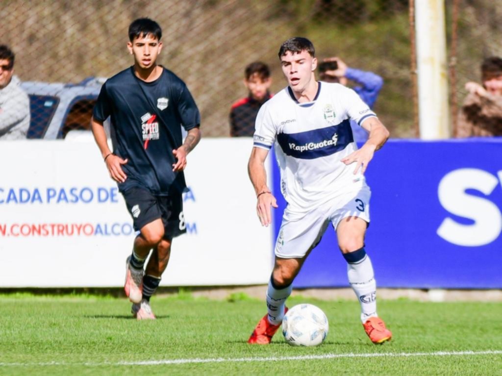 Invictos en la fecha de juveniles ante Sarmiento que se completa hoy