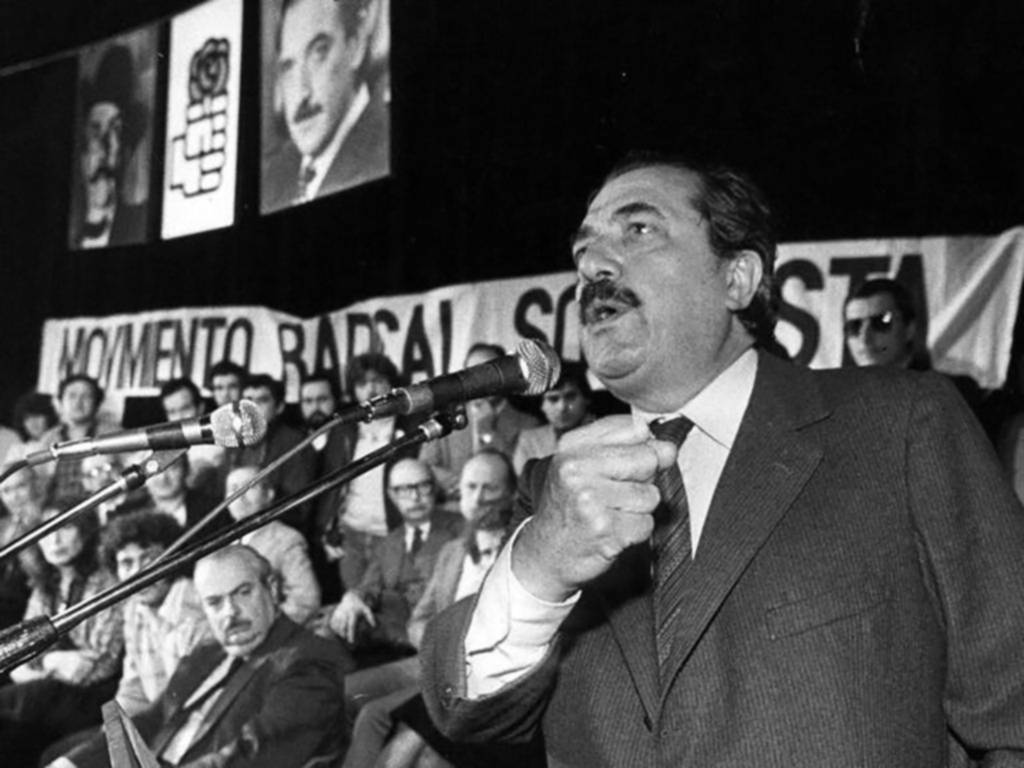 “Ahora Alfonsín”: cuando la sociedad argentina acariciaba la idea de la democracia