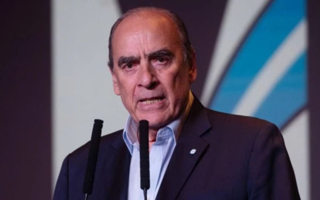 Francos internado de urgencia, pero “estable”