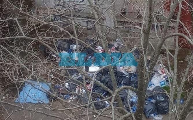Denuncian la formación de una "montaña" de basura en plena calle tras los recitales en el Hipódromo