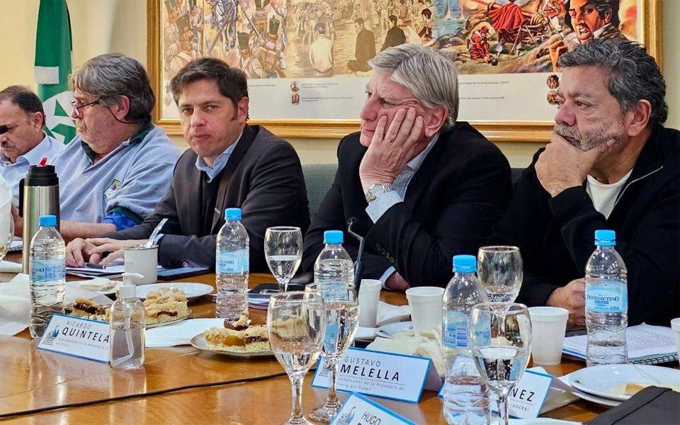 Los 23 gobernadores firmaron un documento exigiéndole a Javier Milei fondos para obras
