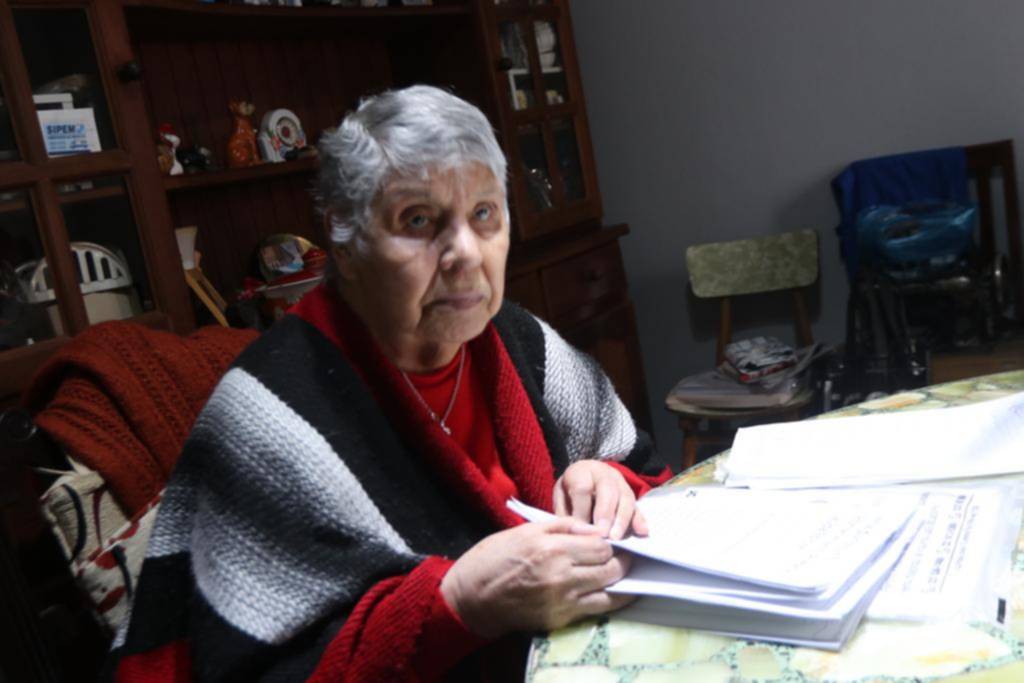 La historia de Rosa, la estudiante de 97 años de La Plata que ama la filosofía