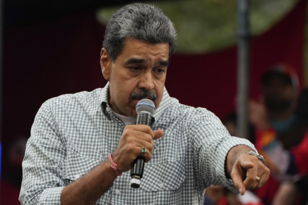 Maduro pide a Maradona que no deje dormir a Milei