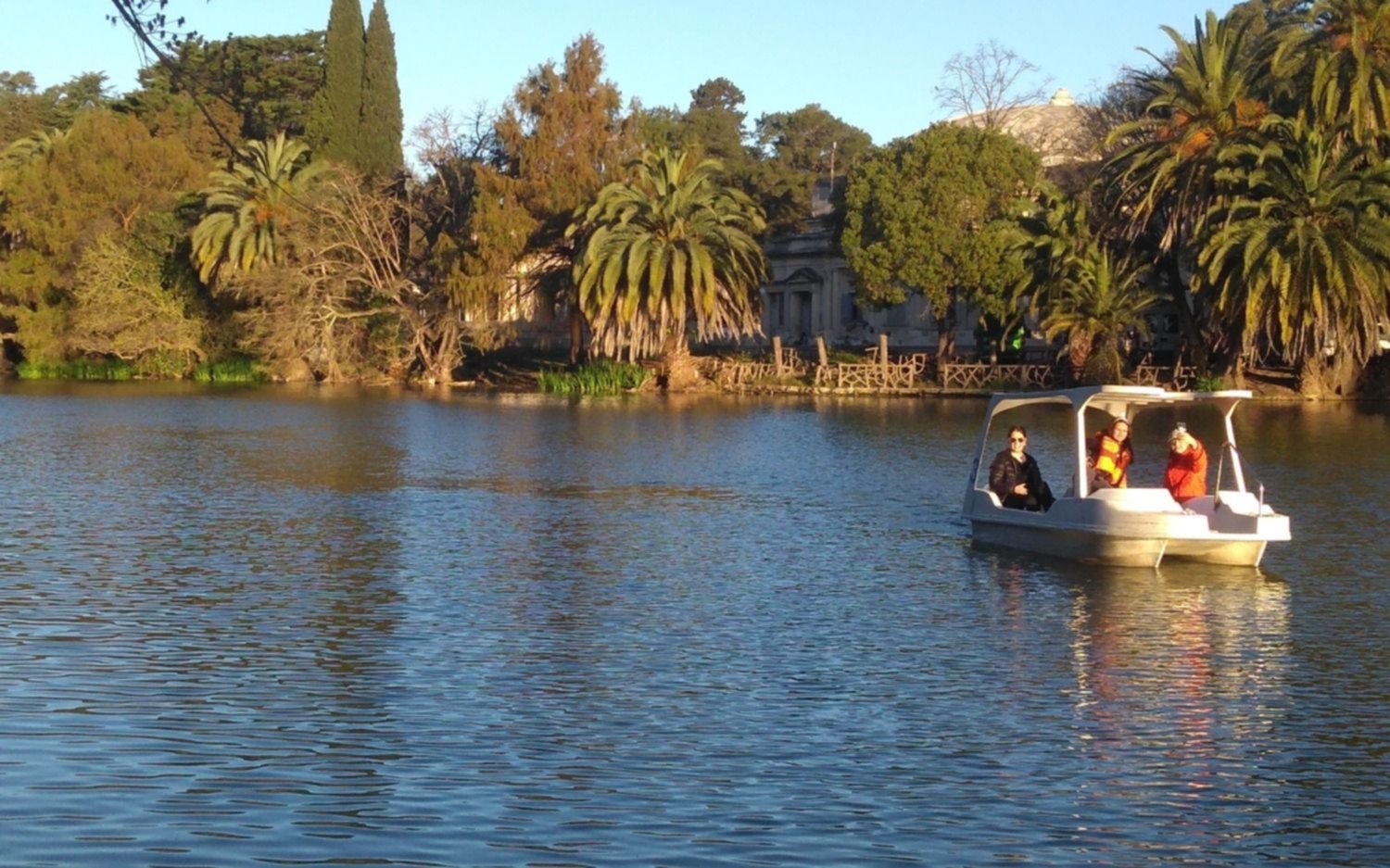 Cianobacterias en La Plata: como sigue el lago de Bosque y la Repu