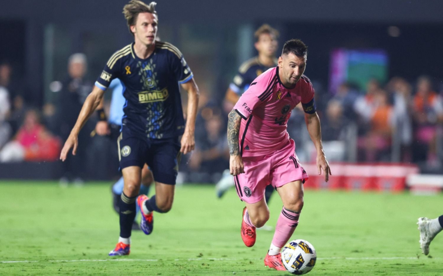 Lionel Messi tuvo un regreso triunfal y convirtió un doblete para la victoria del Inter Miami ante Philadelphia