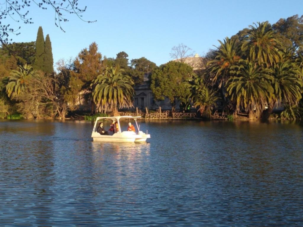 Cianobacterias: sigue el alerta en el lago de la “Repu” y en el Bosque