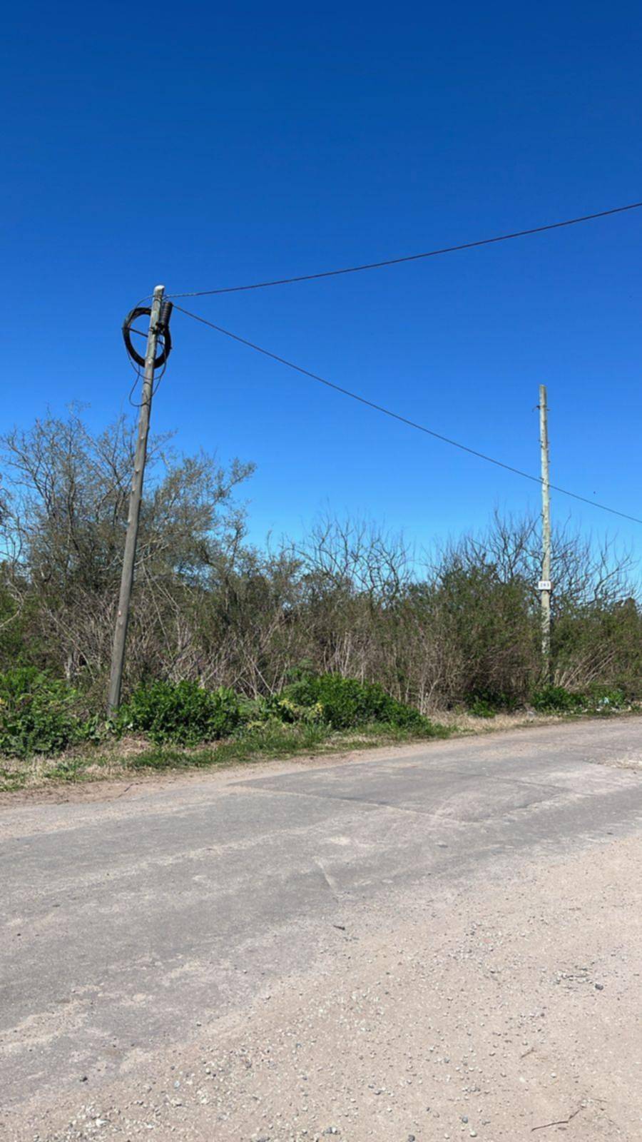 En 60, de 179 a 185, las luminarias duraron unos días: denuncian el robo
