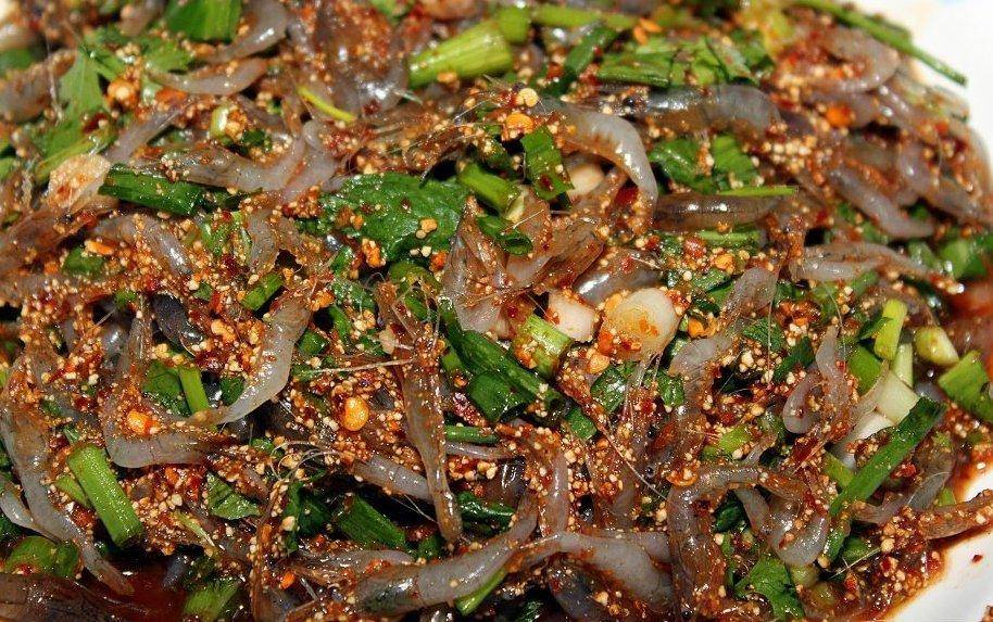 Camarones danzantes: cuando la comida salta del plato