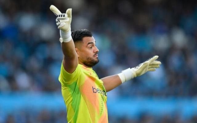 Chiquito Romero, entre los silbidos y un blooper