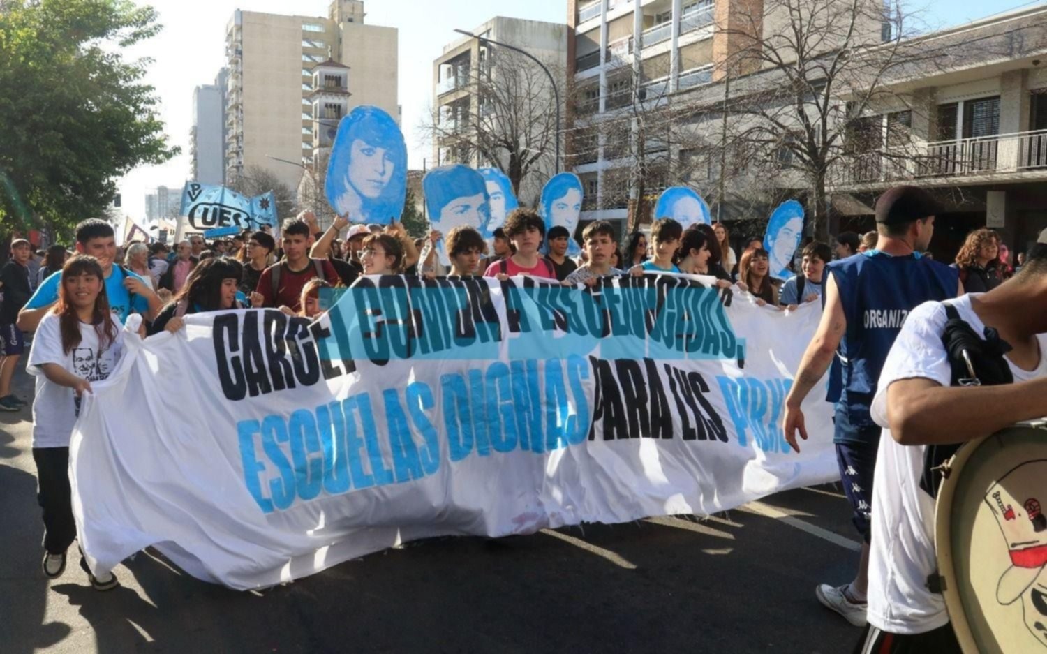 En La Plata se recordó a la "Noche de los Lápices" con una importante movilización