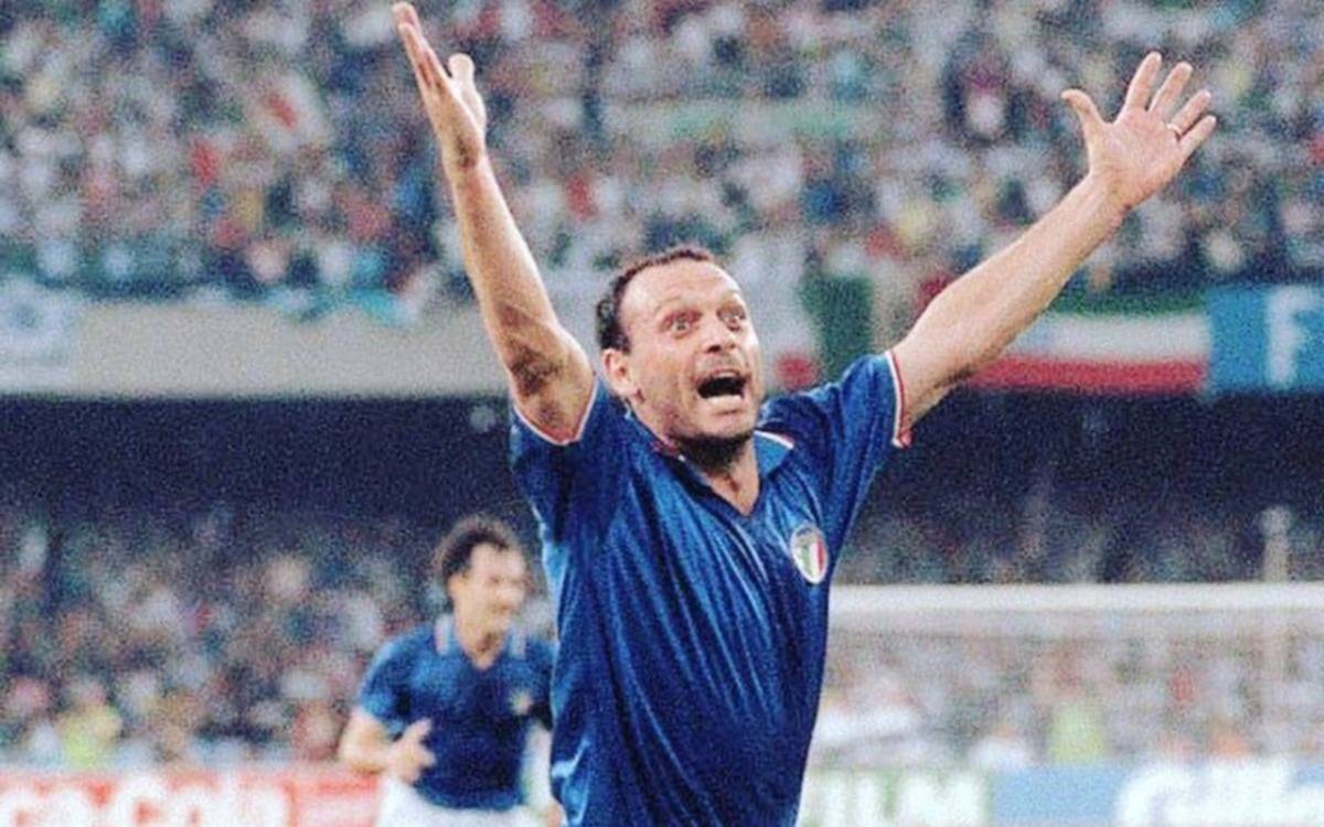 Dolor en el fútbol: murió Totó Schillaci, goleador e ícono del Mundial de Italia '90