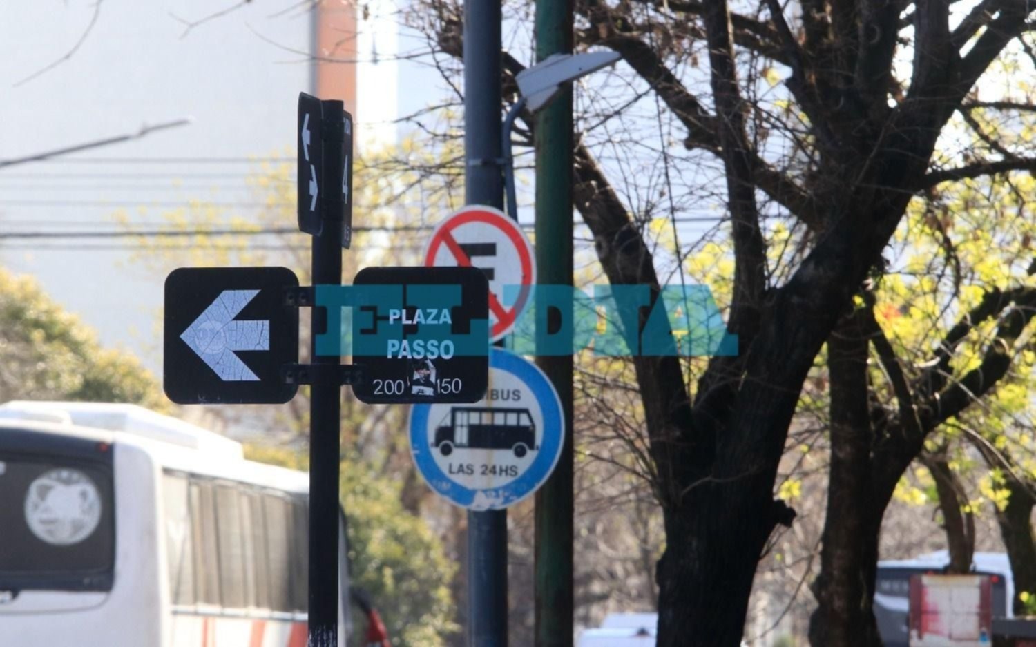 Plaza "Paso" o "Passo", el nomenclador de 13 y 44 que abrió la polémica: ¿error o rescate genealógico?