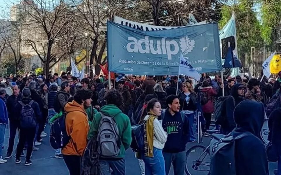 Paro y nueva marcha: docentes y trabajadores de la UNLP confirmaron medidas de protesta