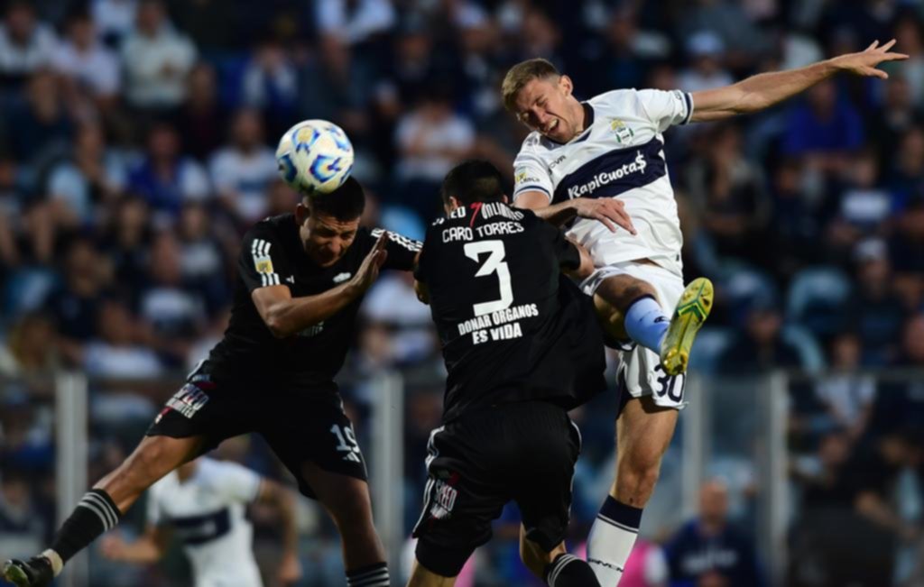 El Lobo no tuvo energizante: Gimnasia empató sin goles ante Riestra