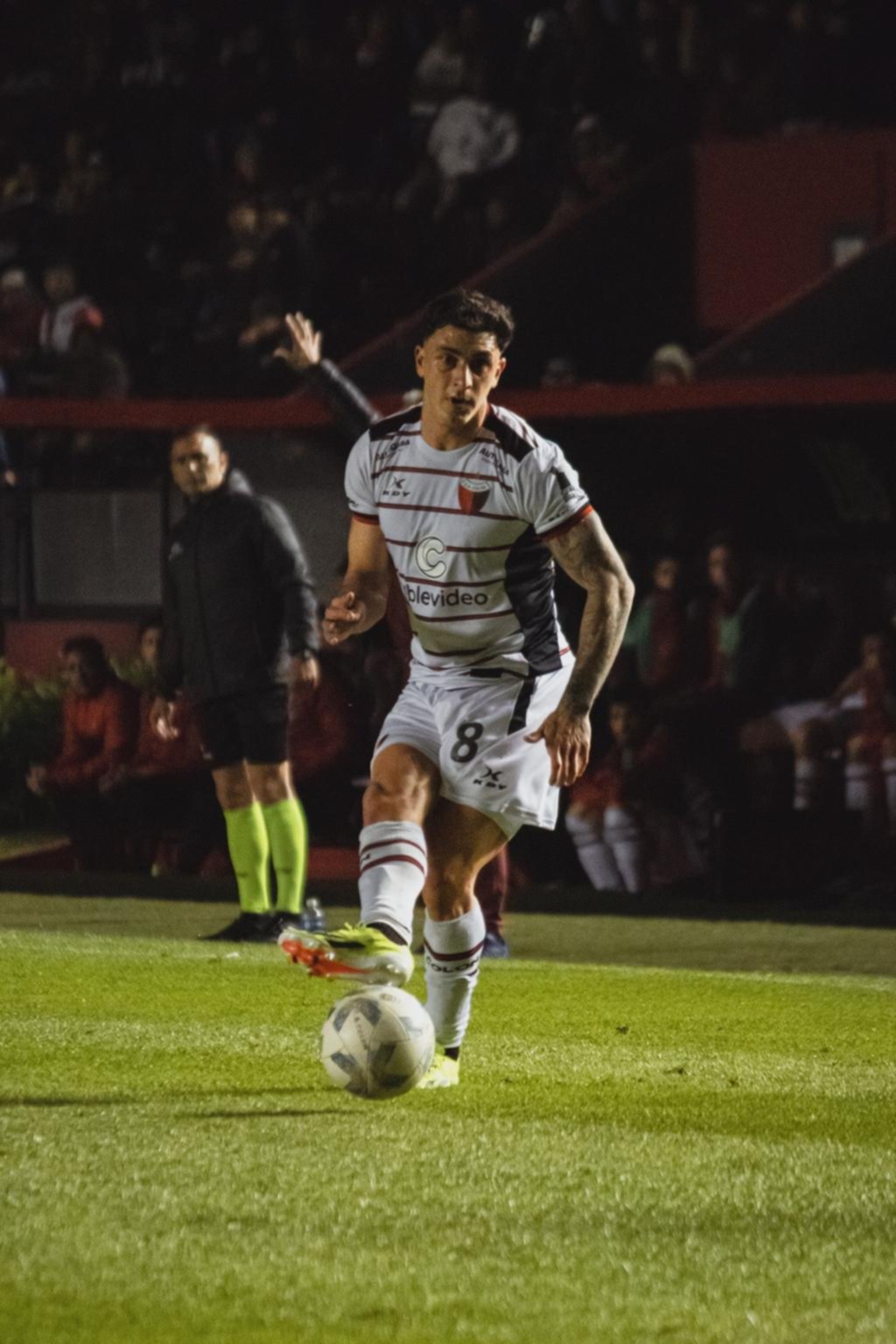 Colón quiere salir de la crisis ante Almagro