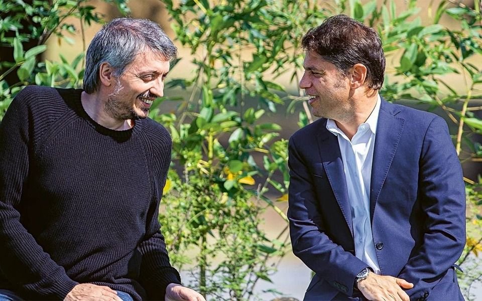 Advertencias y señales de Máximo Kirchner en busca de marcarle la cancha a Axel Kicillof