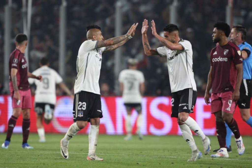 Chile se viste de Colo Colo