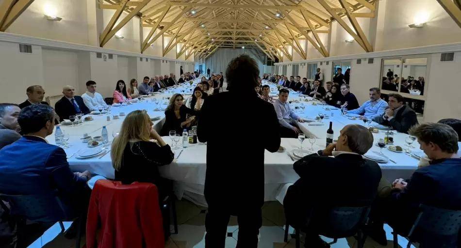 ¿87 héroes como 60 granaderos?