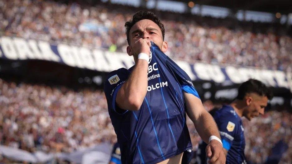 Talleres le dio otro golpe a un caído Racing